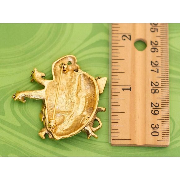 Vintage Gold Tone Art Nouveau Noah's Ark Brooch by Avon - W20 - Picture 2 of 2